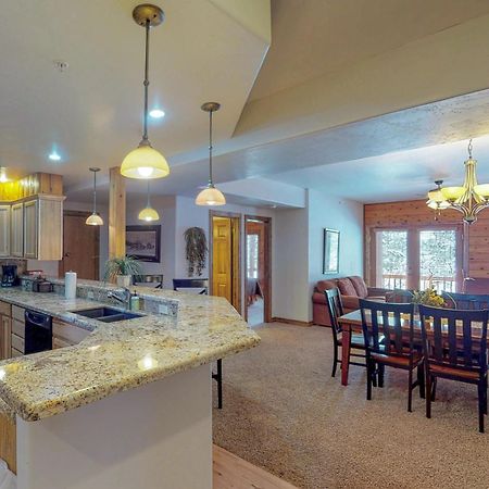 Ace Condos パゴサ・スプリングス 部屋 写真
